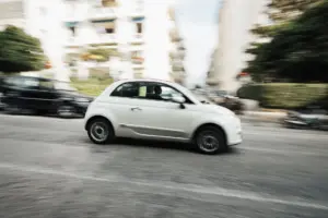 wat kost een auto echt per maand verborgen kosten op een rij